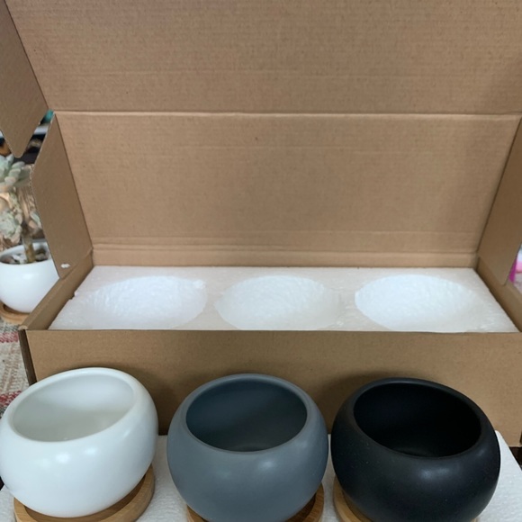 🖤🤍❤️‍🩹Ceramic flower pots - Picture 2 of 5